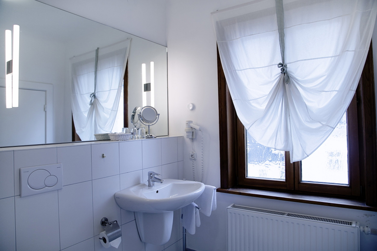 Bathroom, Hotel Alt Nürnberg -Ohne Lift-, Hamburg