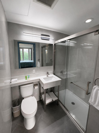 Bathroom 4, hotel365, New York