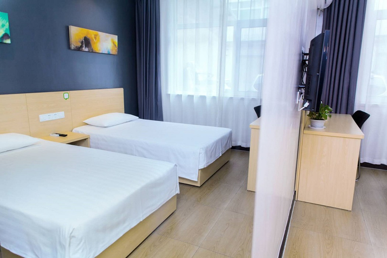 Bedroom 3, Hi Inn Linfen Railway Station Pingyang Square, Linfen