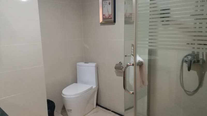 Bathroom, Huachang Grand Hotel, Meizhou