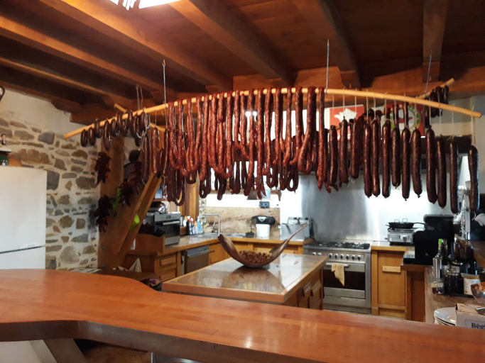 Food & Drinks 4, Chambre d'hôtes Azkena, Pyrénées-Atlantiques