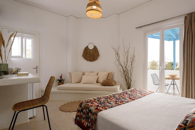 Bedroom 4, CAL DAY ROOMS SANTORINI, South Aegean