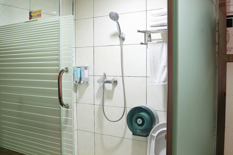 Bathroom 3, Xuening Express Hotel, Hangzhou