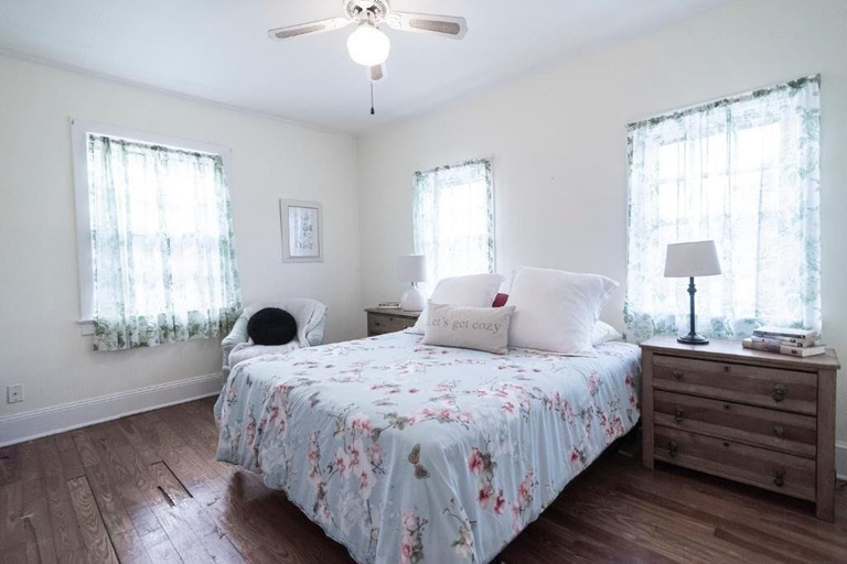 Room 4, Schilling House, Jefferson