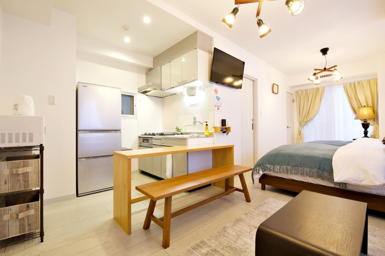 Room 4, K-HOUSE Naha Maejima 2F, Naha
