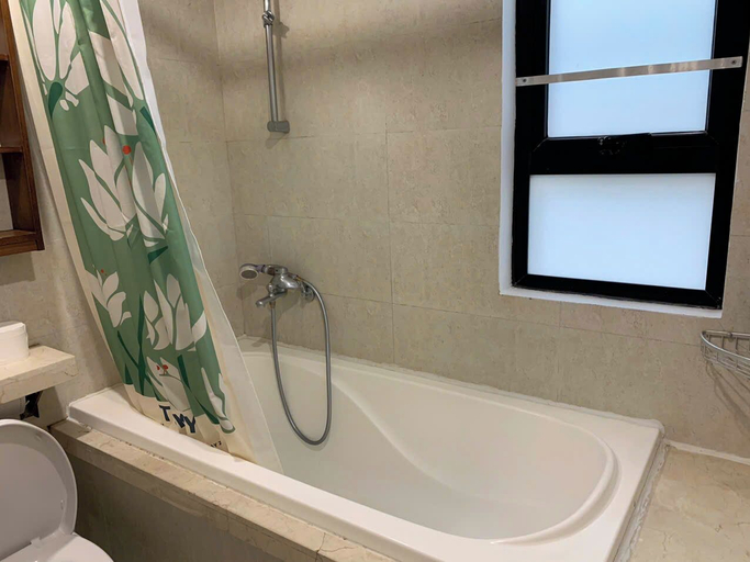 Bathroom, Lavender Building Van Cao, Ba Đình