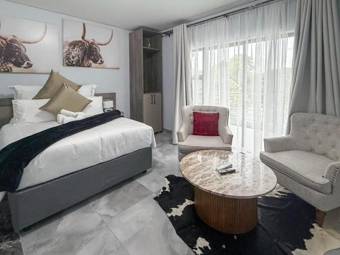 Room 3, Mevis Boutique Hotel, Bulawayo
