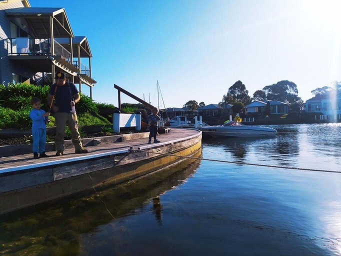 Others 4, Captains Cove 1st Floor Spa Luxury Apartments - Free Netflix, E. Gippsland - Bairnsdale