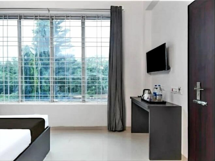 Bathroom, Hotel Silver Woods Ranchi, Ranchi