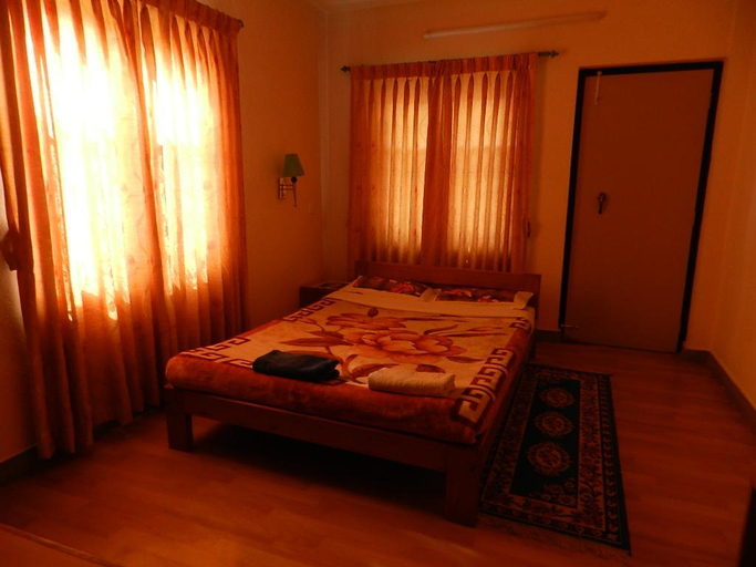 Bedroom 2, Le Rhododendron Chambres Dhotes B & B, Bagmati
