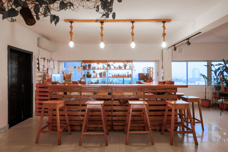 Food & Drinks, 16 by 16, Eti-Osa