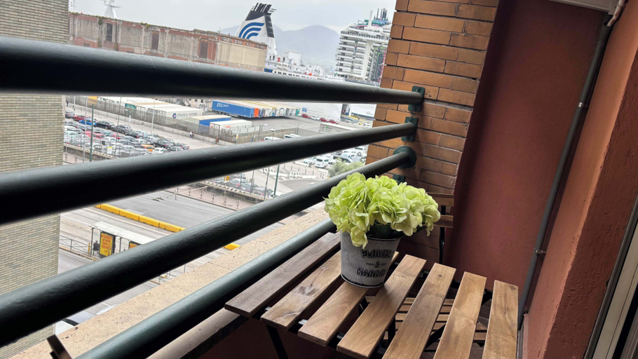 Others 5, Seaside Suites, Napoli