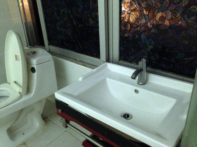 Bathroom 3, Yijia Business Inn, Nanchong