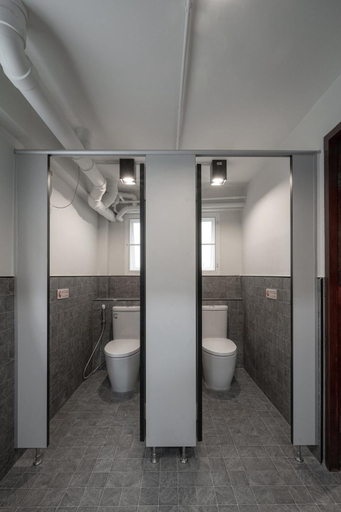 Bathroom 4, Ed Hostel Rachamakka, Muang Chiang Mai