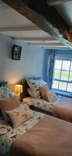Bedroom, Brunant Arms Hotel, Carmarthenshire