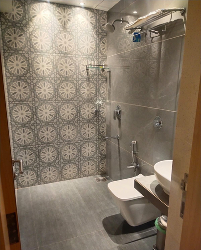 Bathroom 4, MAJESTIC SUITES BOUTIQUE HOTEL, Thane