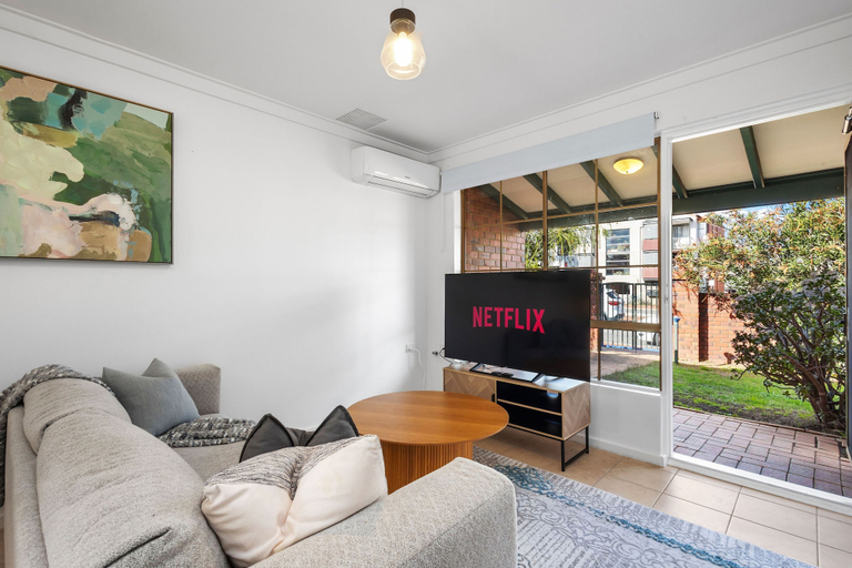 Room 5, The Finch Fern A Sepal Stay, Perth