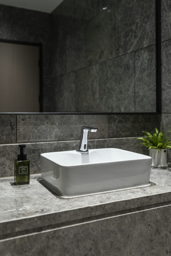Bathroom 2, ホテル(), Qingdao