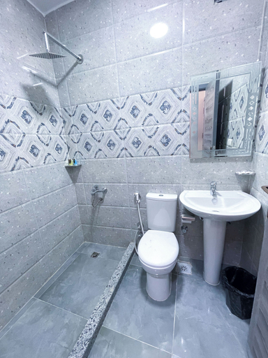 Bathroom 3, Pulse Pyramids Hotel, Al-Ahram