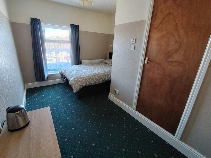 Bedroom 3, Kenilworth Hotel, Blackpool