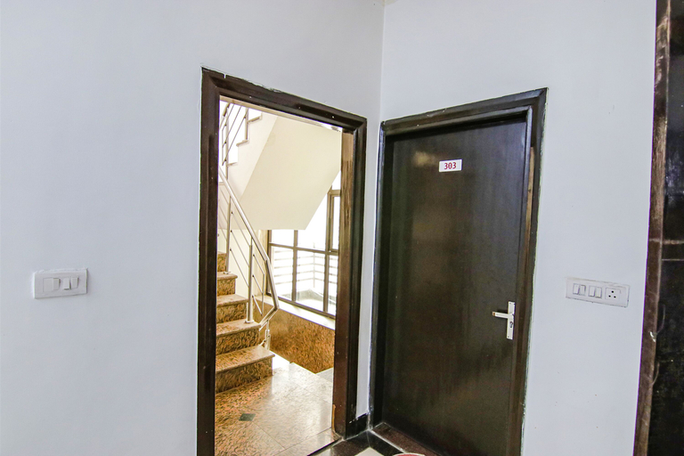 Public Area 2, FabHotel JDM Residency, Gurgaon