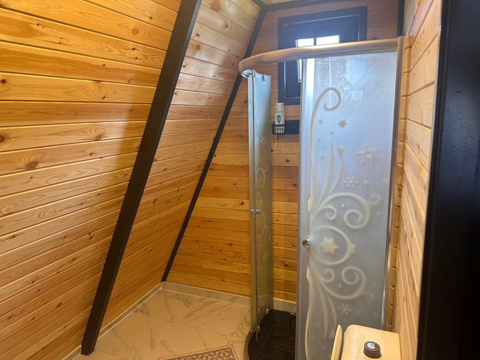 Others 5, Çiçek Bungalov, Pazar