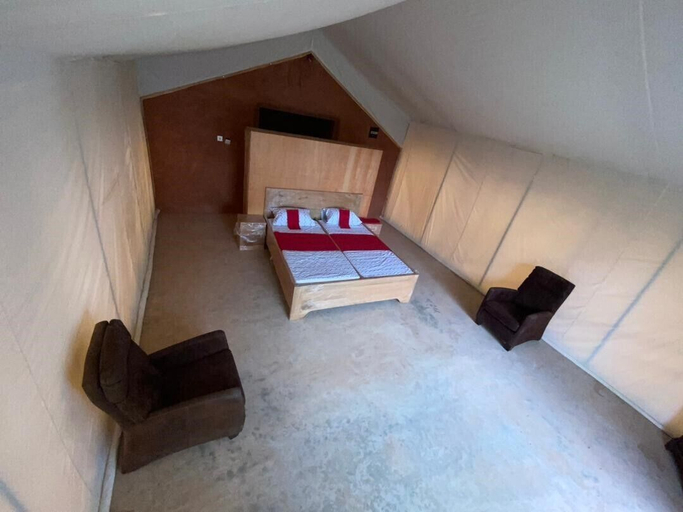 Bedroom 3, Lodge Hummingbird - Lake Bosomtwe, Bosomtwe-Kwanwoma
