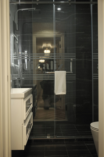 Bathroom 5, Aliz Boulevard Hotel, Samarkand