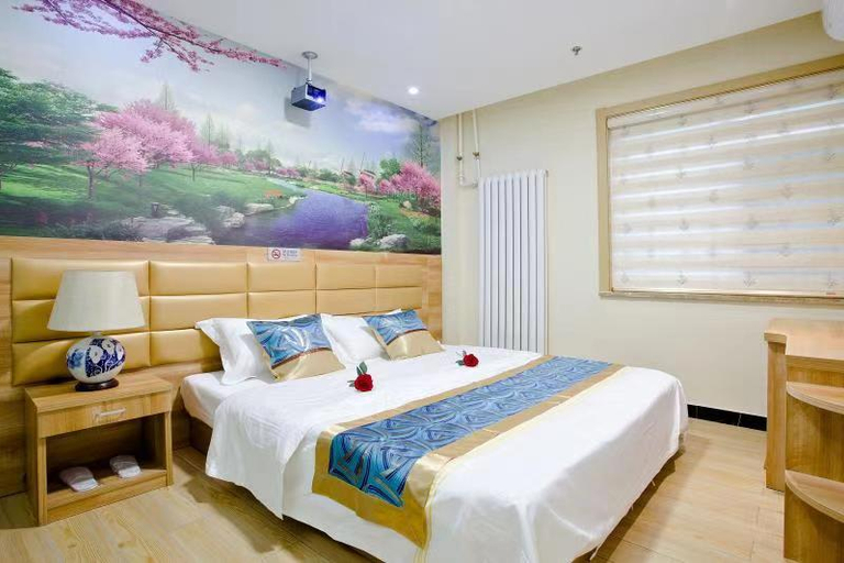 Bedroom 2, Yufu Cinema Hotel, Beijing
