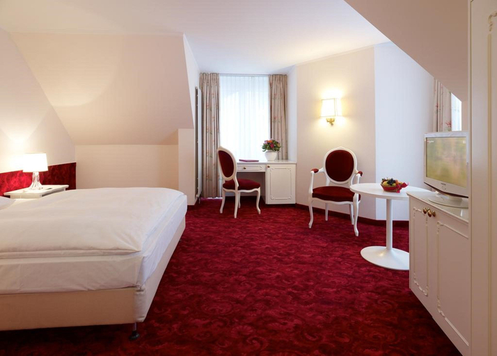 Bedroom 2, Hotel Mozart Rorschach, Rorschach