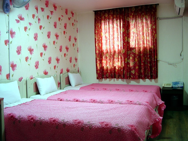 Others 4, Saehwa Hostel, Jongno