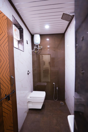 Bathroom 4, Hotel Sky City, Nagpur