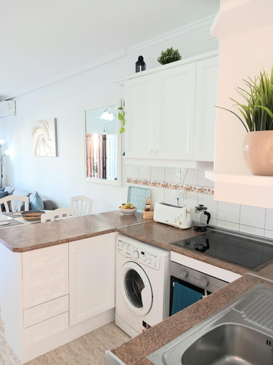 Private kitchen 2, Groundfloor Spanish House La Florida, Alicante
