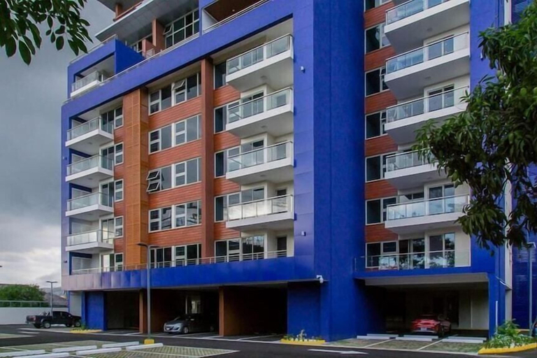 Exterior & Views 2, Apartment with roof top pool