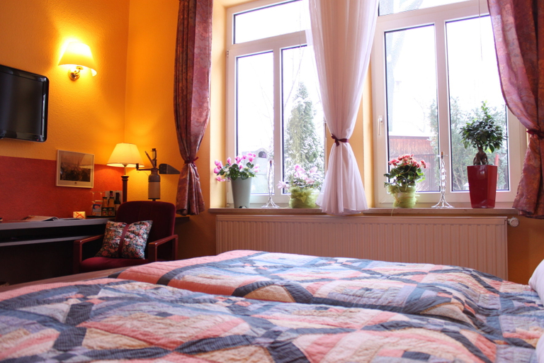 Bedroom 3, Hotel Vinum, Erzgebirgskreis