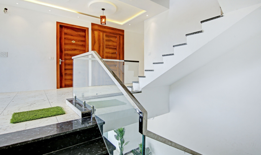 Public Area 3, Itsy Hotels Vedansh, Ludhiana