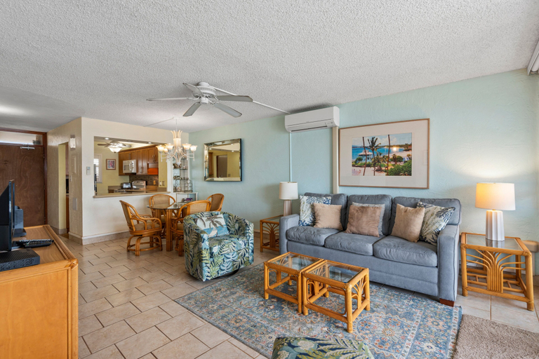 Living area 3, Menehune Shores, #509 2 Bedroom Condo, Maui