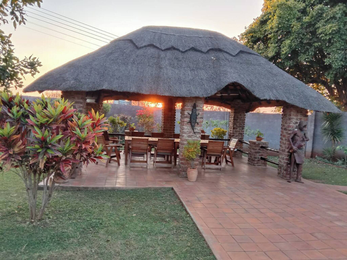 Food & Drinks 5, Zambezi Family Lodge - Leopard Room, Hwange
