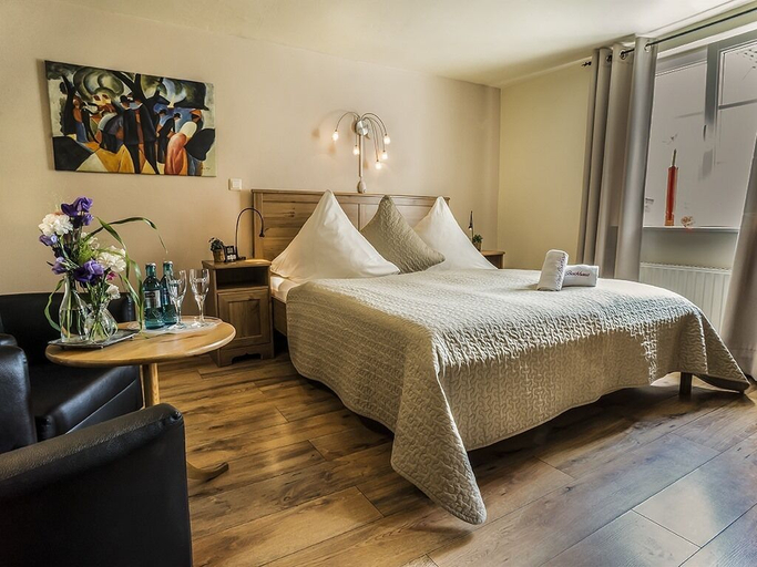 Bedroom 2, Hotelbetriebe Güldenhaupt GmbH, Hochsauerlandkreis