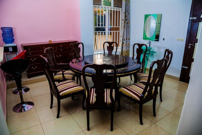 Food & Drinks, The Vibrant Loadge, Gasabo