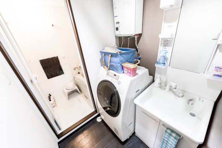 Bathroom 5, Tender, Sapporo