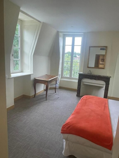 Bedroom 4, IL MAESTRO - HOTEL RESTAURANT DU CHATEAU, Val-d'Oise