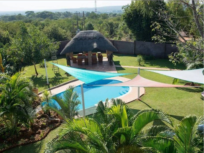 Sport & Beauty, Zambezi Family Lodge - Leopard Room, Hwange