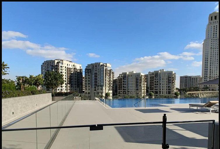 Pool 5, Feather & Stone 1BR - City Skyline, Dubai