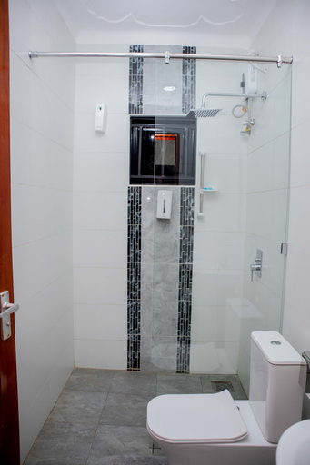 Bathroom 3, Lux Suites Eldoret Luxury Apartments, Kapseret