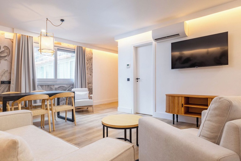 Others 5, HA Aparthotel Retiro Suites, Madrid