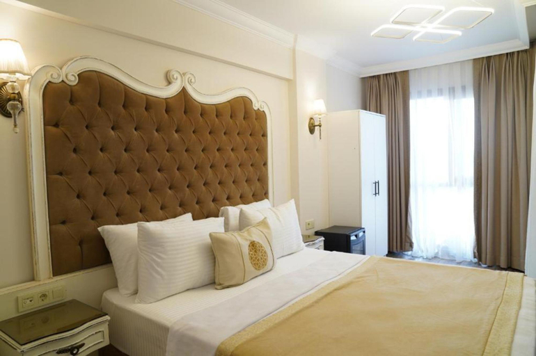 Bedroom 5, Didim Palace Hotel, Didim