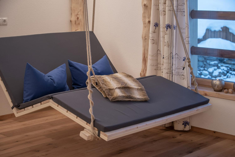 Bedroom, Naturhotel Runa, Bolzano