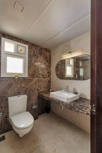 Bathroom 3, The Ivy Apartment by Red Olive, Hyderabad