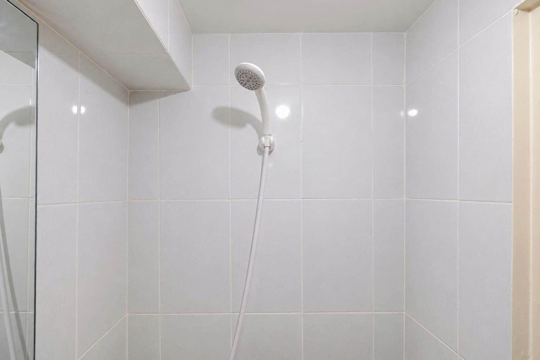 Bathroom 4, Minimalist Studio Apartment For 2 Pax At Tokyo Riverside Pik 2, Tangerang